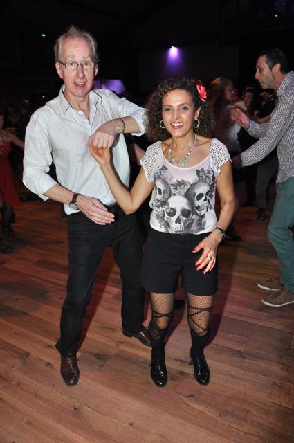 min 2014 12 21 station danse 086